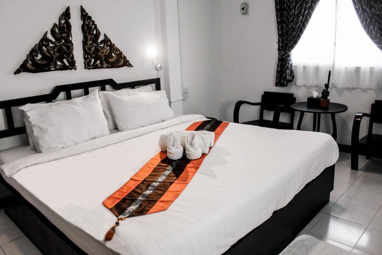 Vlodge&Vegetarian Vegan Hotel Chiang Mai Buitenkant foto