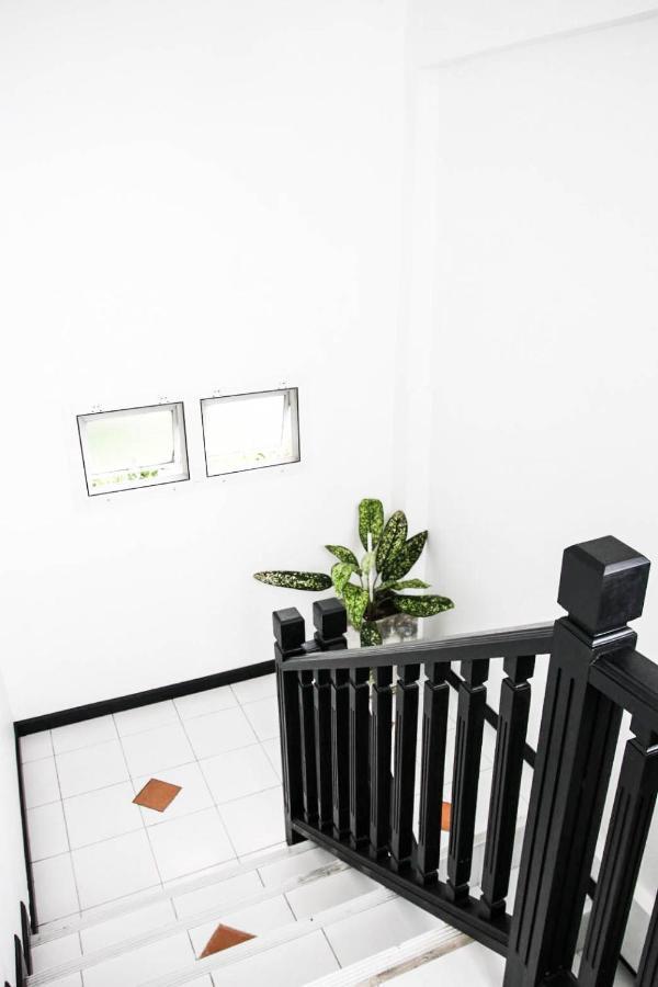 Vlodge&Vegetarian Vegan Hotel Chiang Mai Buitenkant foto
