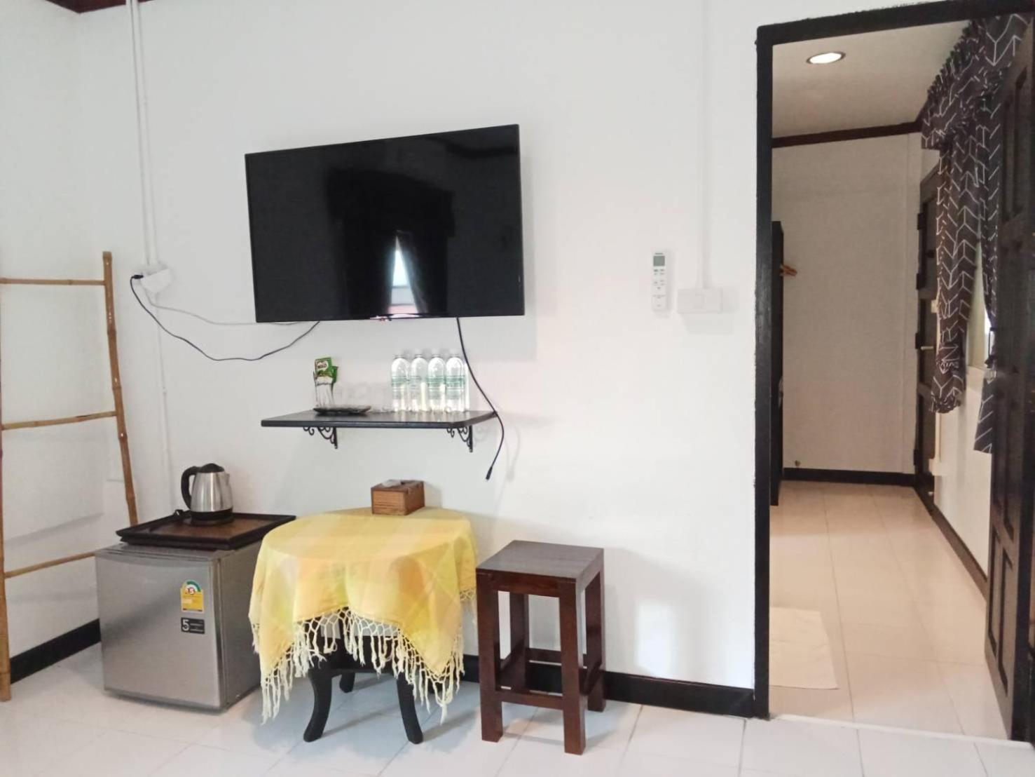 Vlodge&Vegetarian Vegan Hotel Chiang Mai Buitenkant foto