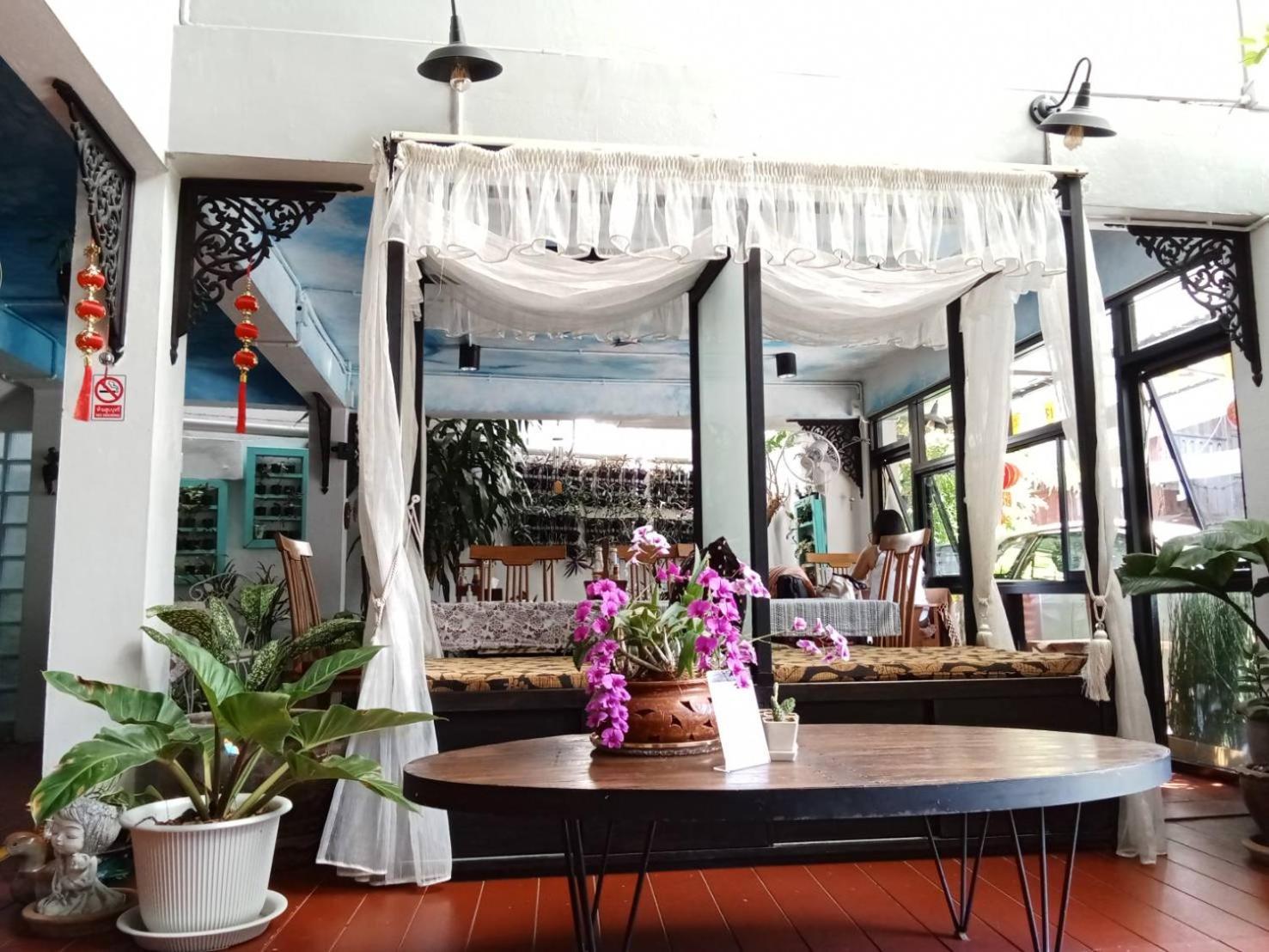 Vlodge&Vegetarian Vegan Hotel Chiang Mai Buitenkant foto